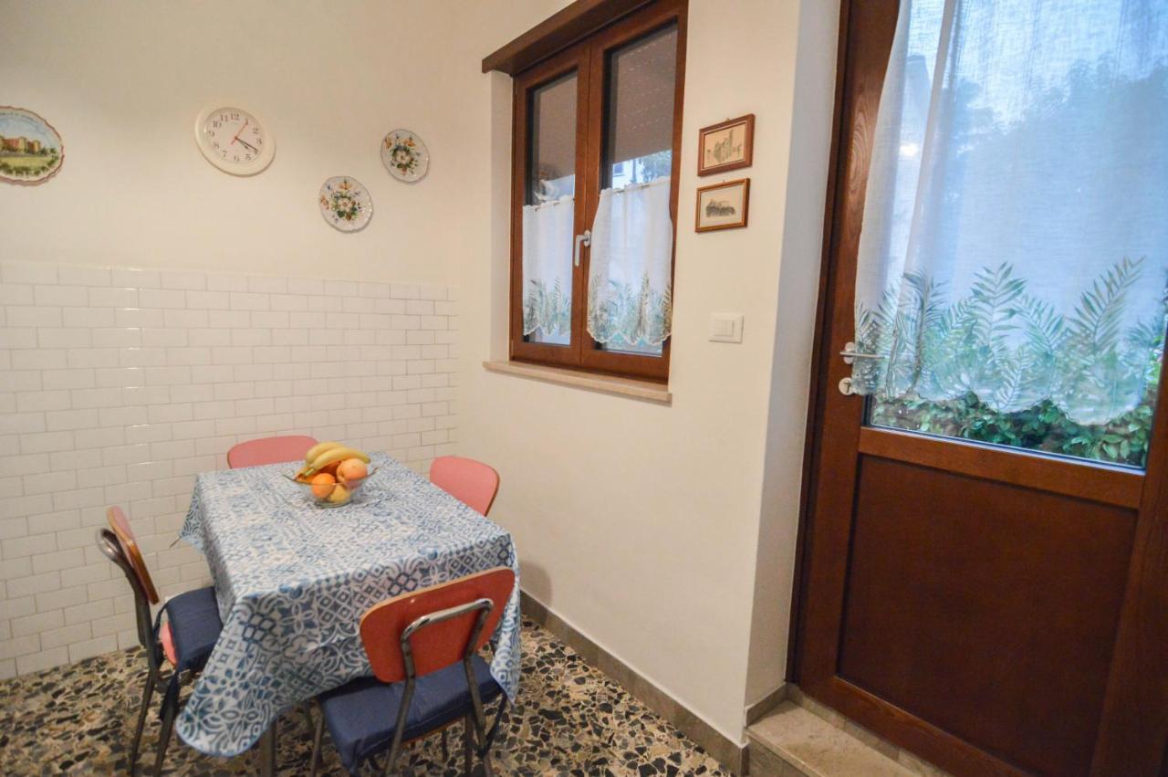 Casa Vacanze Nonno Asterio Monfalcone Buitenkant foto