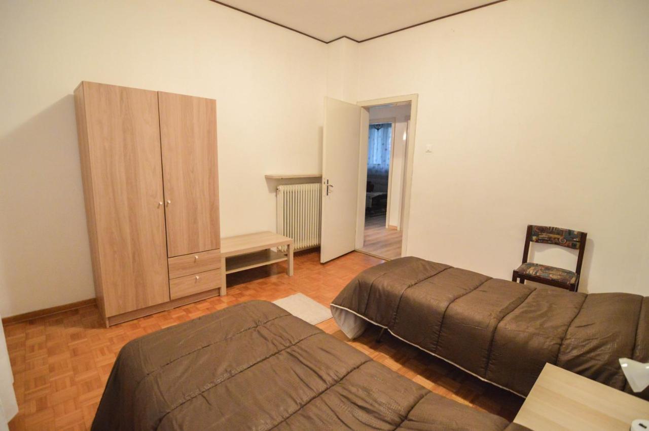 Casa Vacanze Nonno Asterio Monfalcone Buitenkant foto